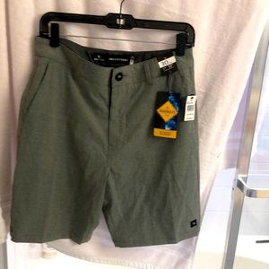 Men’s boardwalk shorts 30 w 17” length grey